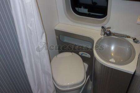 Adria Twin 640 SLX