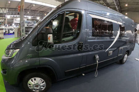 Mc Louis Menfys Van 3 Maxi