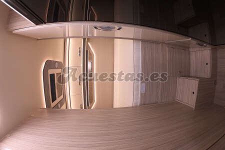 Elnagh T-Loft 450