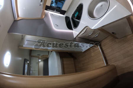 Mc Louis Nevis 379