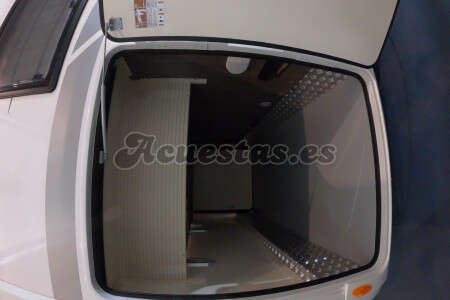 Mc Louis Nevis 879