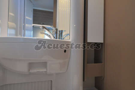 Blucamp Ocean 22