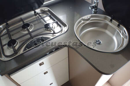 Blucamp Ocean 725