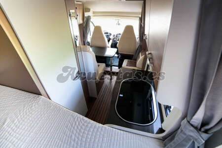 Blucamp Ocean 12