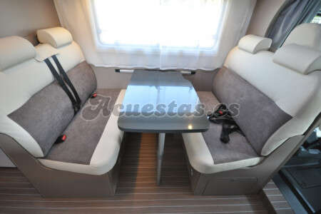 Blucamp Ocean 650