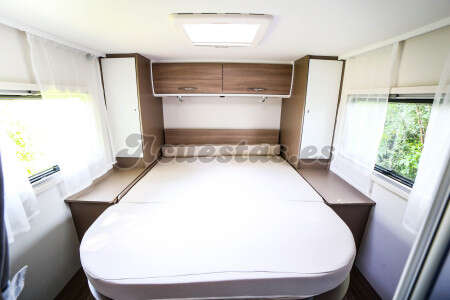 Blucamp Ocean 725