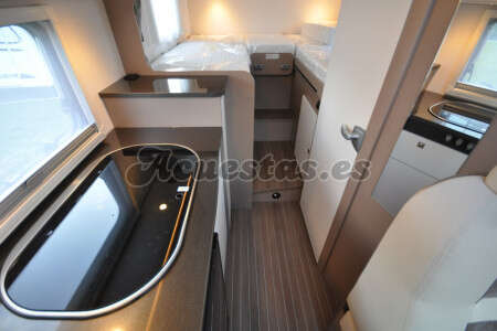 Blucamp Ocean 22