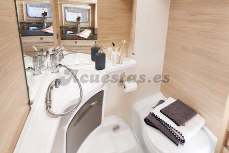Caravelair Antares Titanium 430