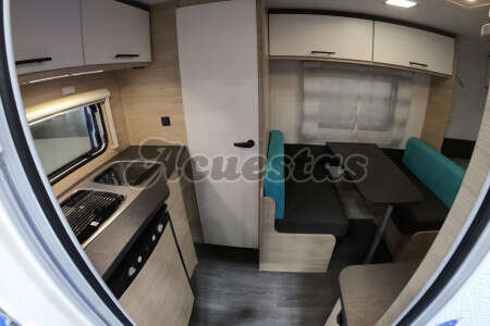 Caravelair Alba 400