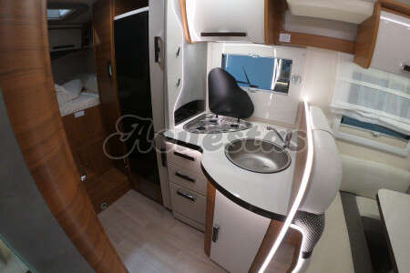 Elnagh Baron 560