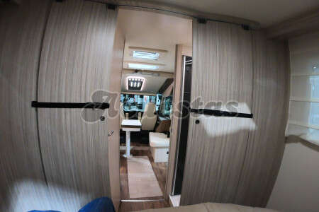 Elnagh Magnum 582