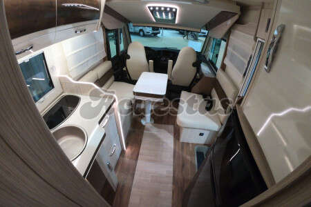 Elnagh Magnum 582