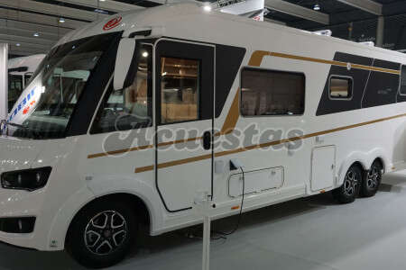 Eura Mobil Integra 890 QB