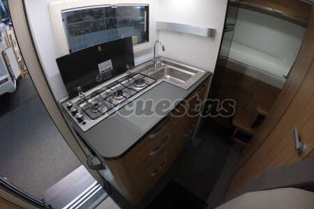 Adria Coral XL Axess 600 DP