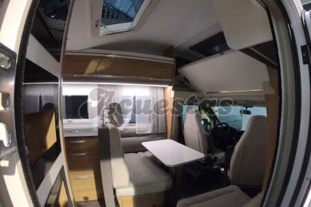 Adria Coral XL Axess 670 SL