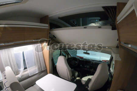 Adria Coral XL Axess 670 SL