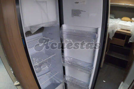 Adria Coral XL Axess 670 SL