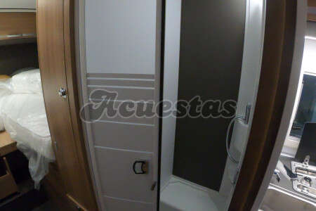 Adria Coral XL Axess 670 SL